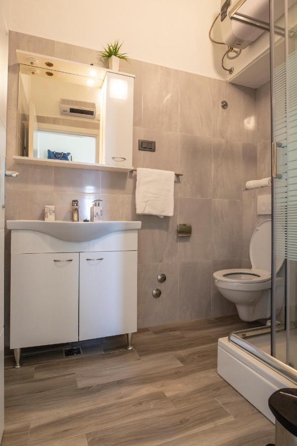 Appartement Zorana à Rogoznica  Extérieur photo